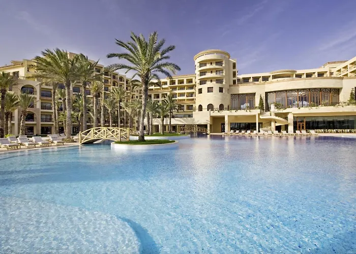 Hotel con campo da tennis a Susa