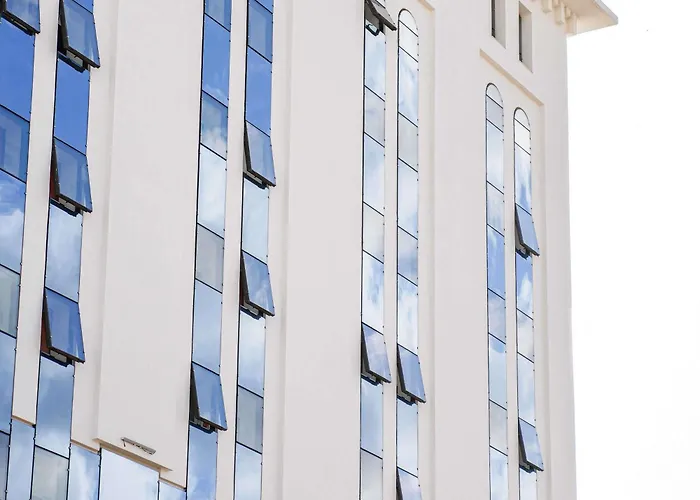 Tunis Hotels