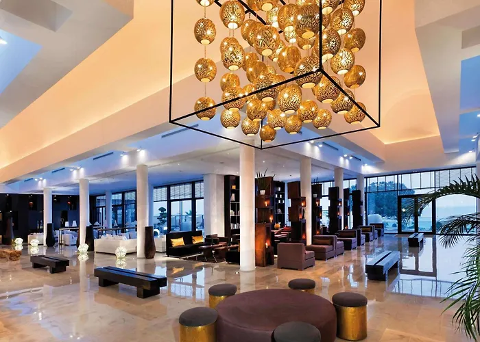 Luxury Hotels in La Marsa near Parc Saada